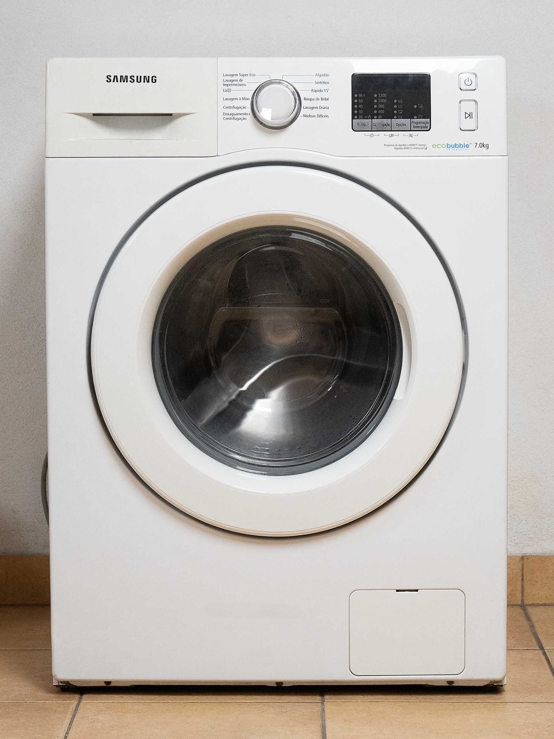 Maquina de Lavar Roupa Samsung EcoBubble 7Kg - 1200rpm