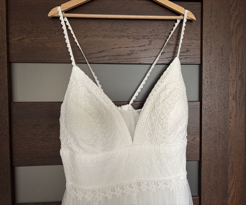 Suknia ślubna boho, tiul, ramiączka, złamana biel (ivory)