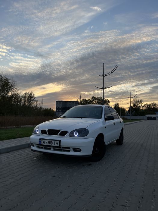 В продажі LANOS 1.5 KOREA