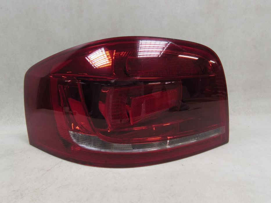 AUDI A3 8P LIFT HB 3D 08-12 LAMPA TYL LEWA 8P3945095