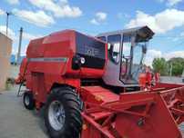 Комбайн зернозбиральний Massey Ferguson 20, 16. Майсей Фергусон 20