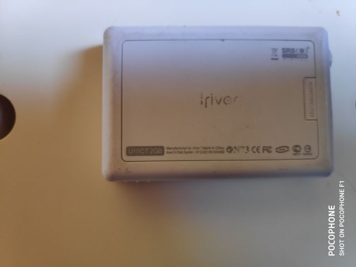 Iriver u10 2gb mp3,mp4