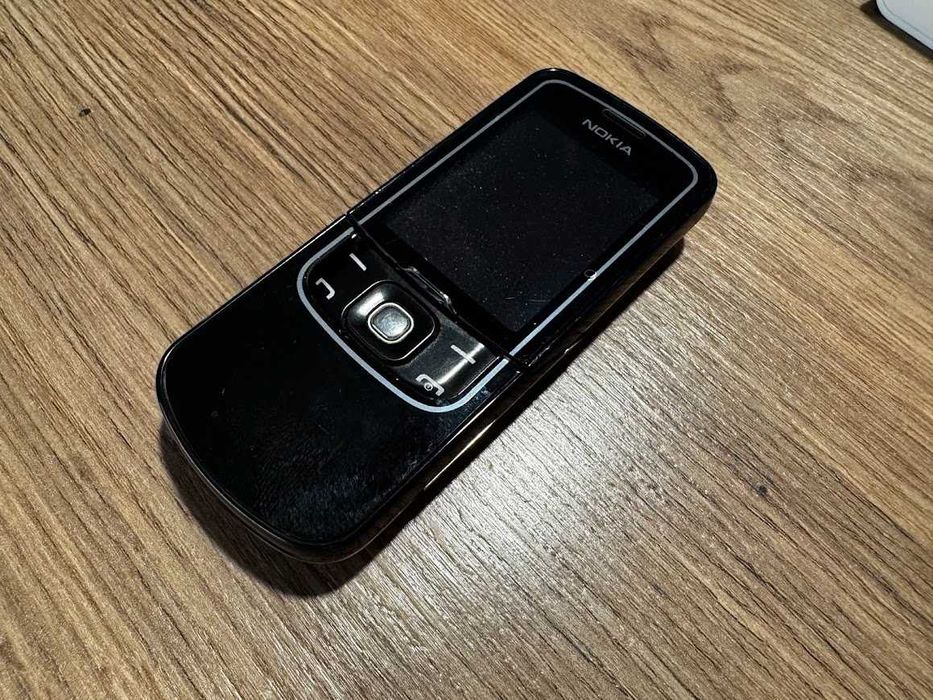 Orginalna  Nokia 8600 Lumia RM-164 BLACK