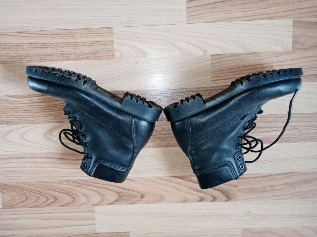 Buty firmy Bates stan bardzo dobry