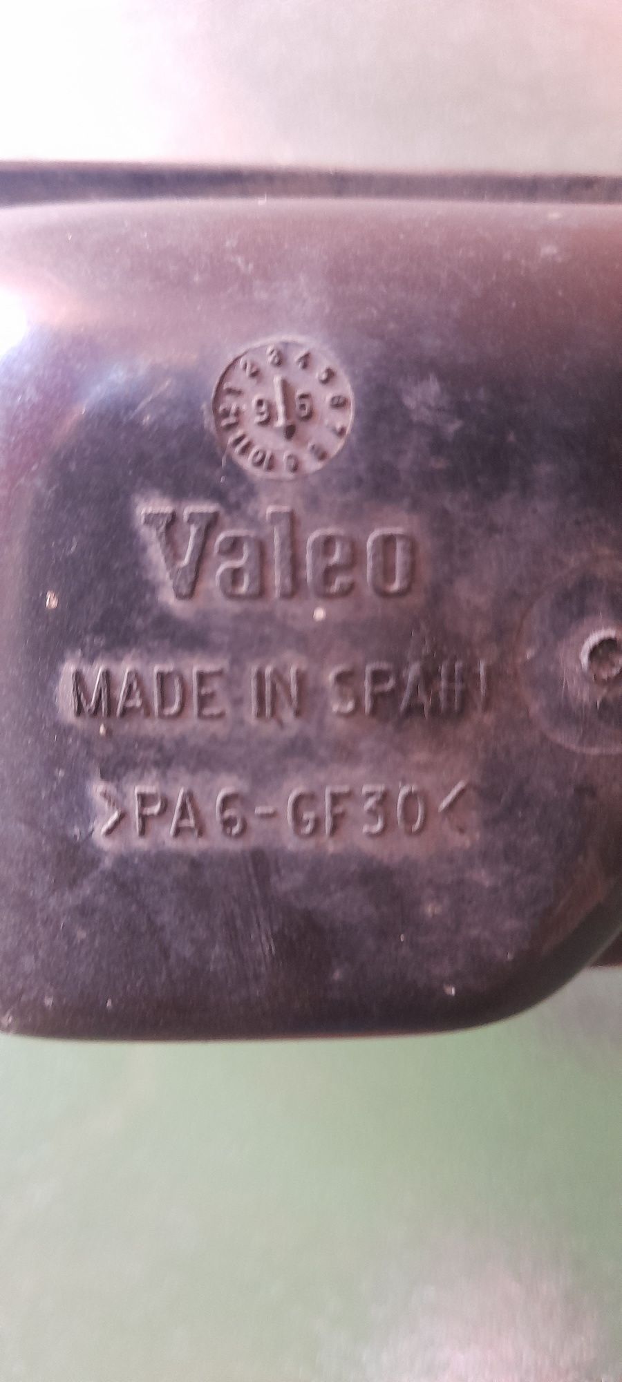 Farol de nevoeiro direito Ford Fiesta 1997