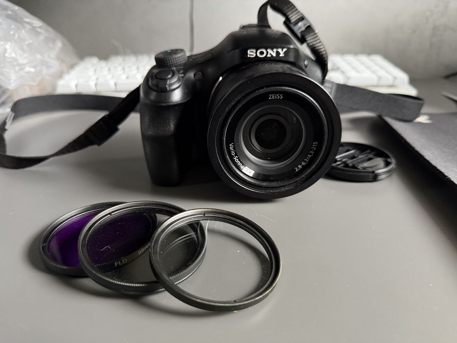 Sony DSC-HX400V – superzoom 50x, stan b.db