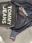 Mała listonoszka Tommy Jeans