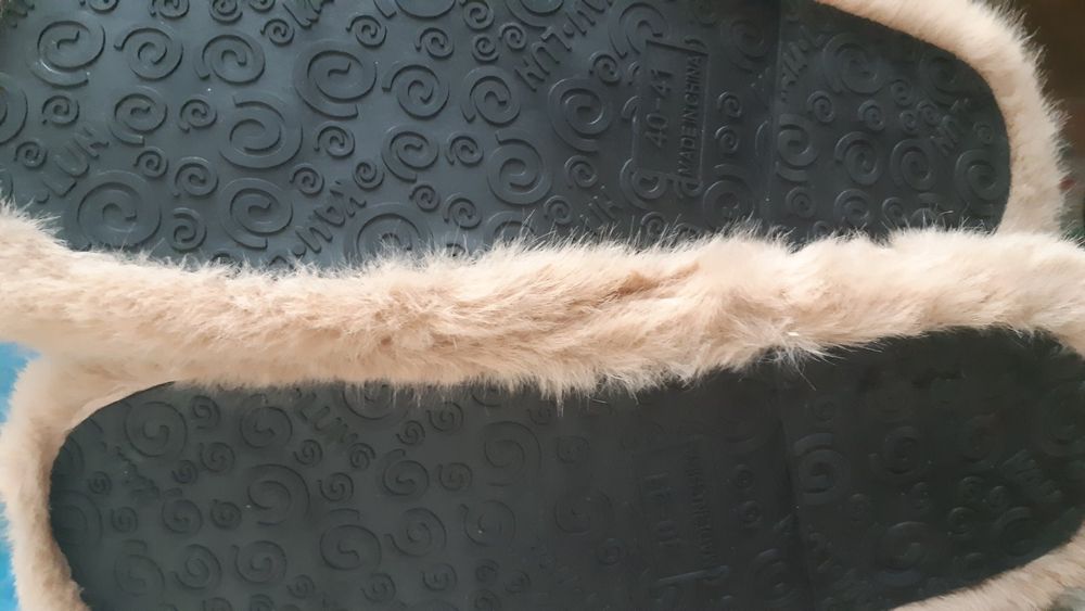 Тепленькі тапулі, капці