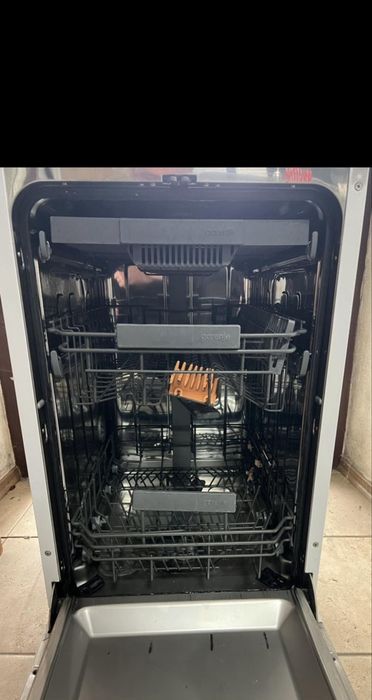 Продам посудомийну Gorenje GV55111 під ремонт або на запчастини