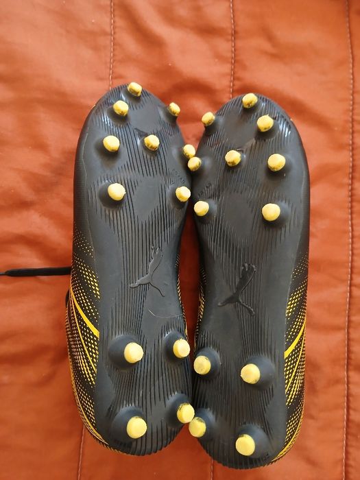 Chuteiras Puma tam 38 usadas uma vez