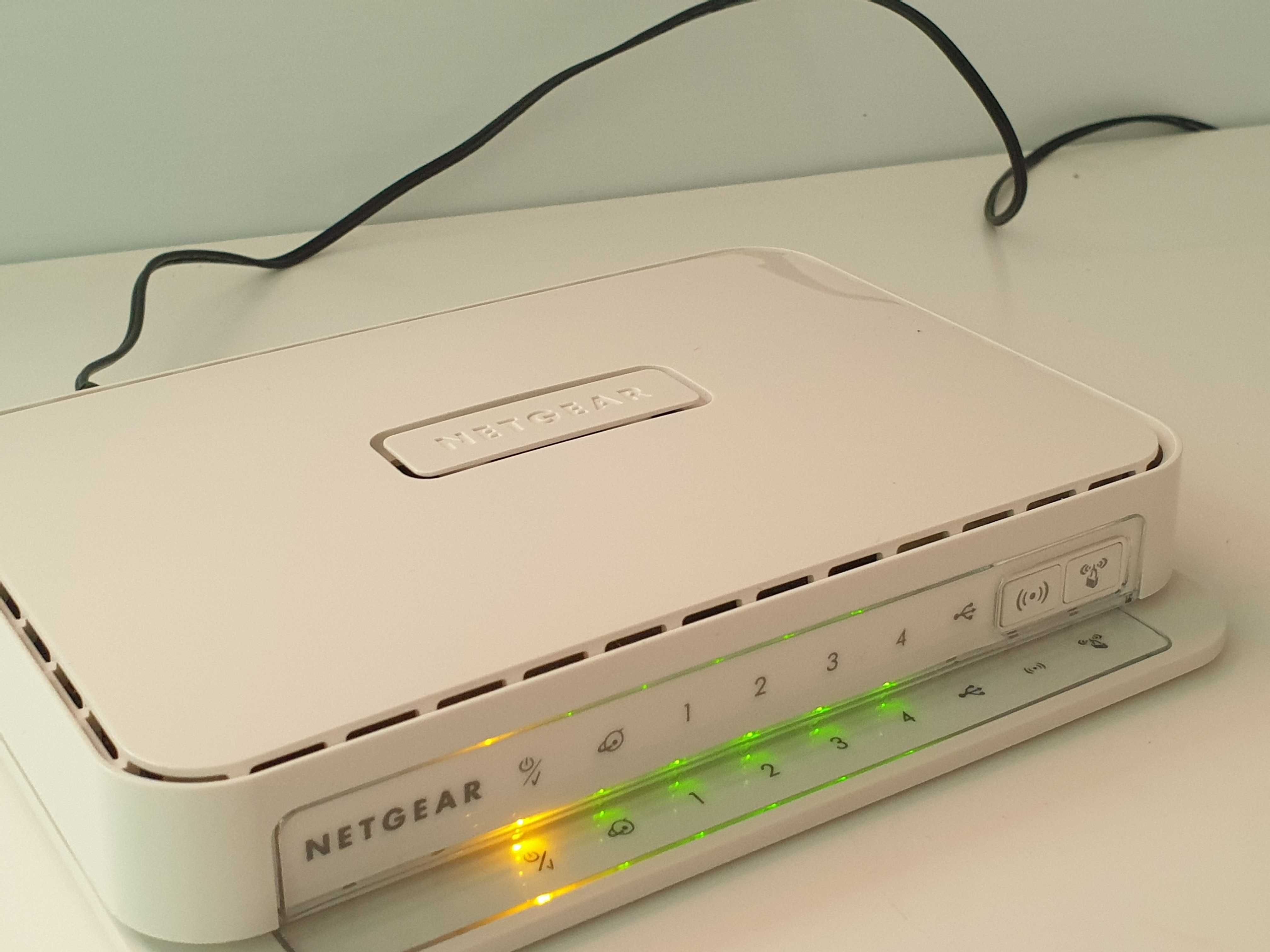 Роутер NETGEAR N300 WNR2200