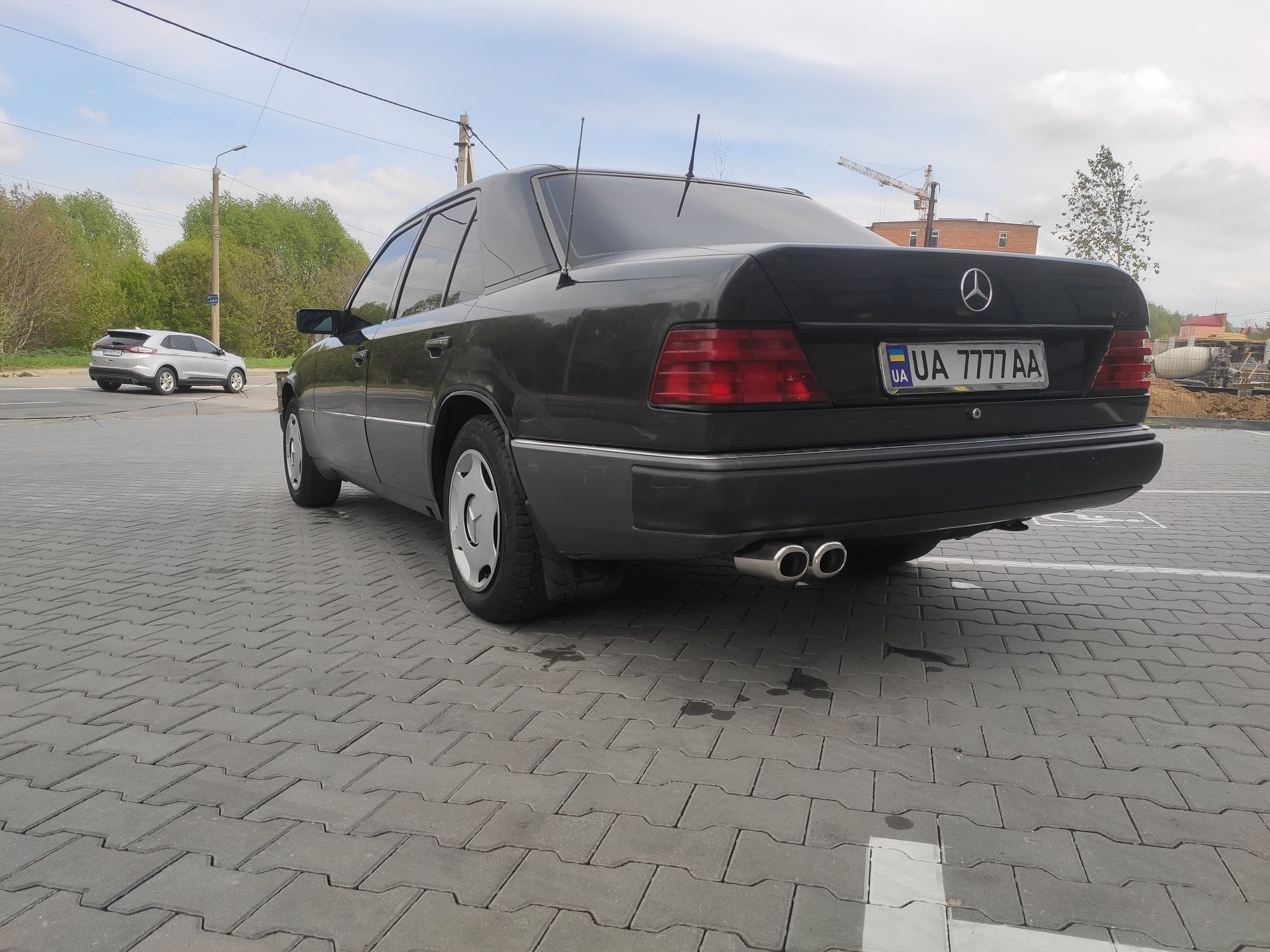 Mersedes Benz 124 газ/бенз