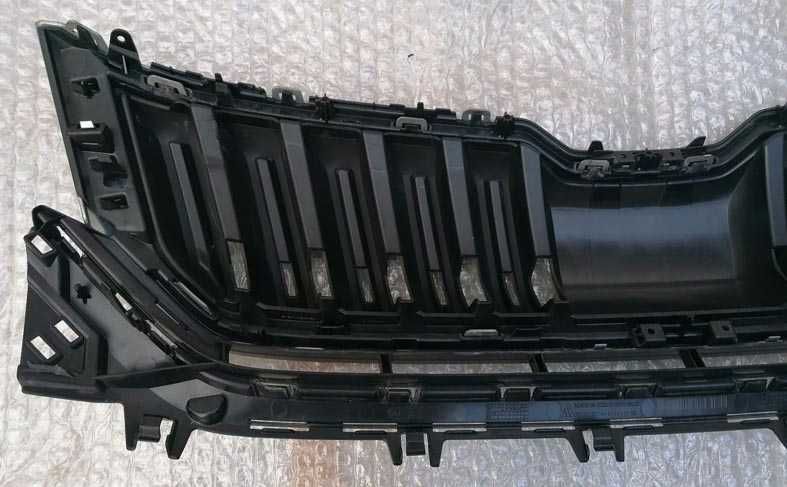grelha frontal skoda kodiaq . fase 1