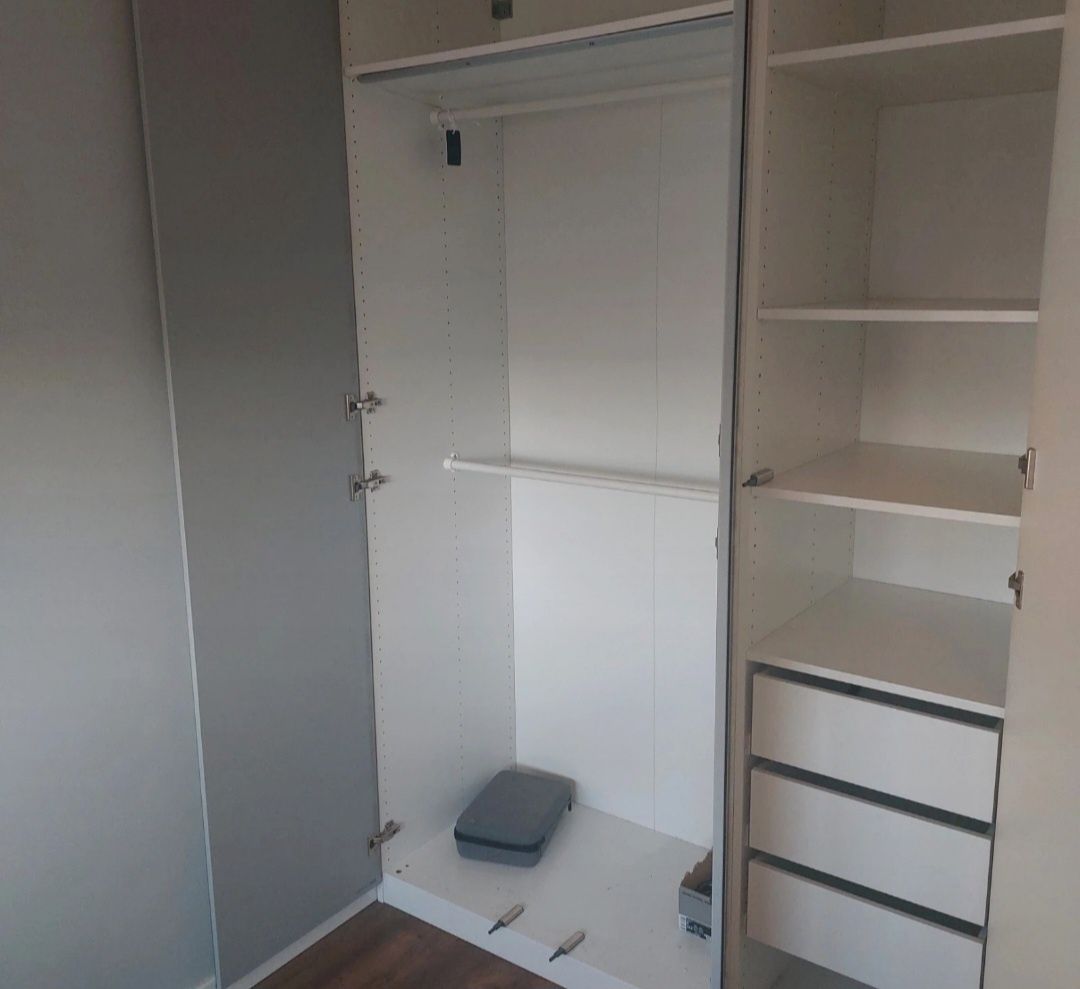 Szafa Ikea Pax Hasvik 3 drzwiowa z Lustrami plus Biały Połysk