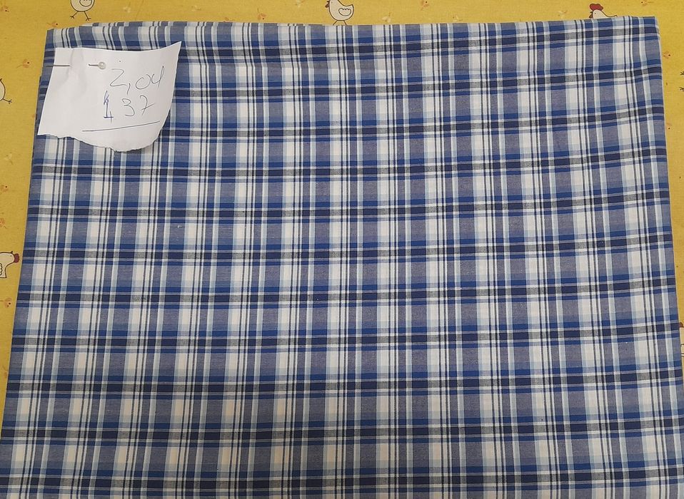 Retalho algodão estampado cor azul e branco 2,04x1,37 cm - Novo