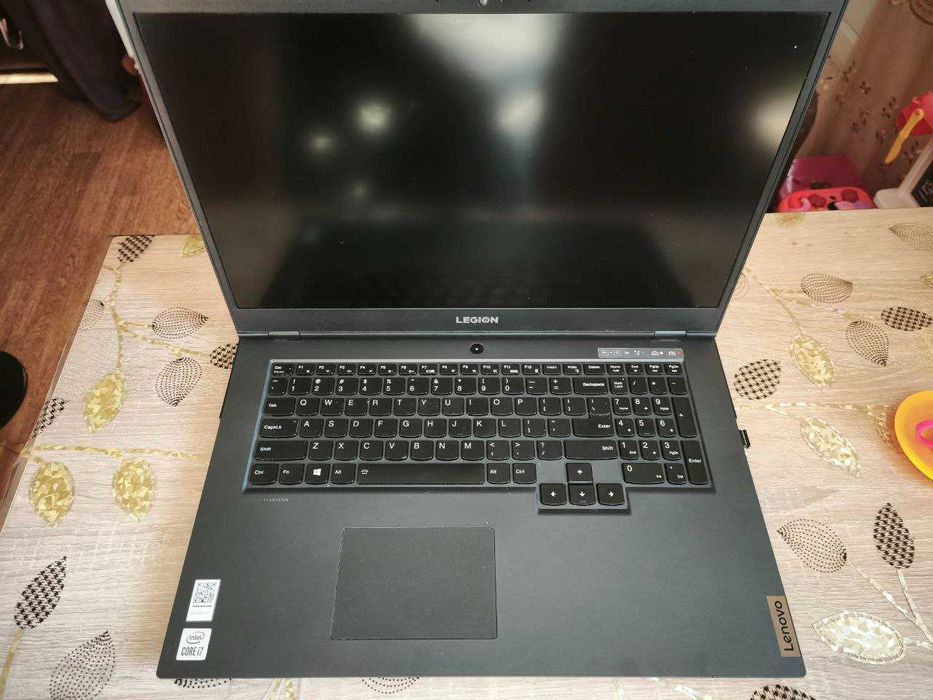 Lenovo legion 5-i 17 rtx 2060, i-7 10750, 16 gb RAM, 500 gb SSD