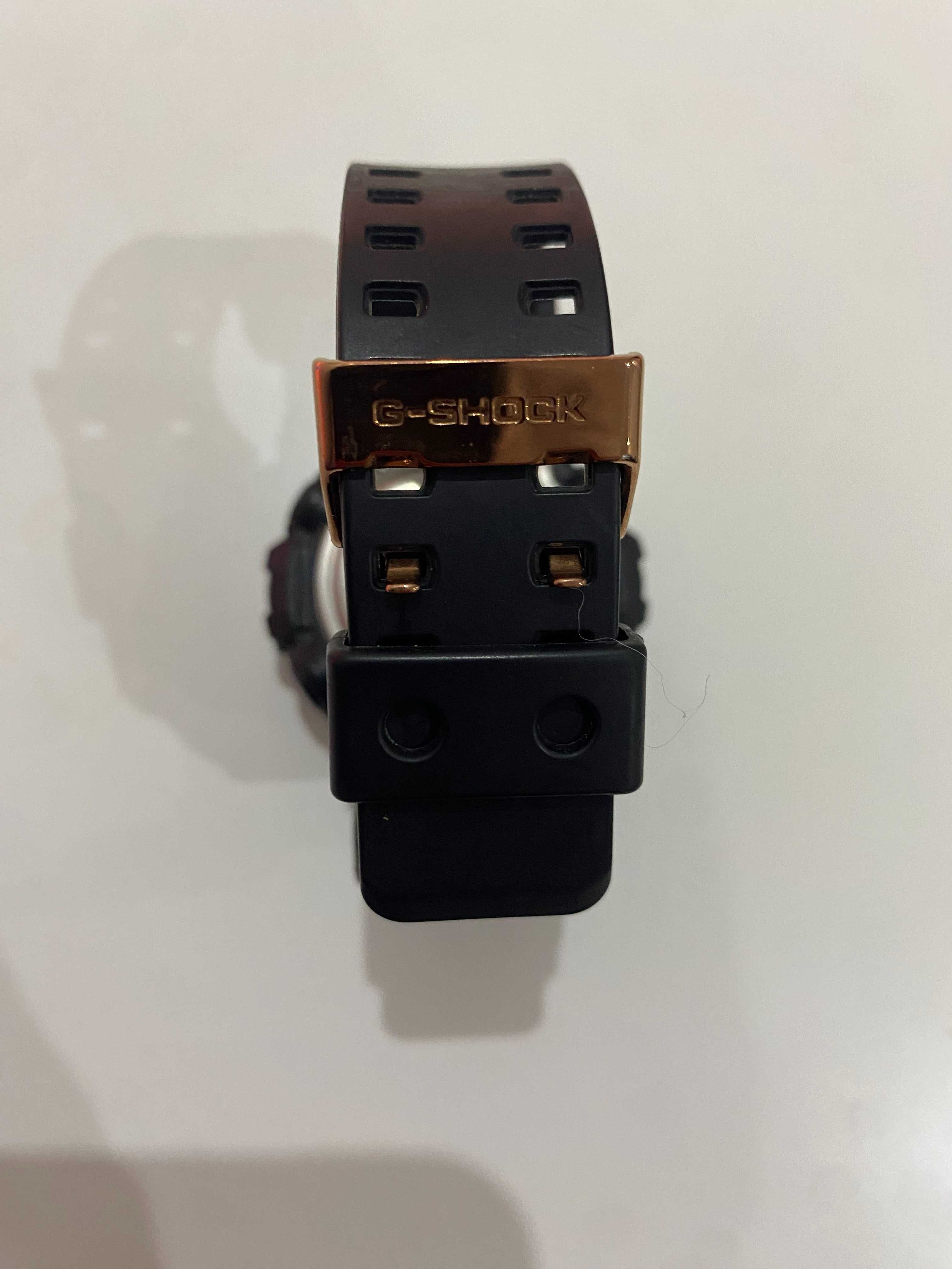 Casio G-Shock GA-710B-1A4 – analogowo-cyfrowy, stan bdb