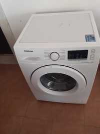 Vende-se máquina nova de lavar roupa de 7 kilos