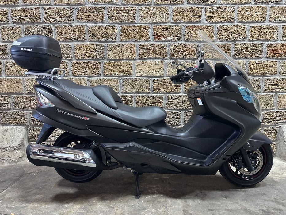 Skywave 400 Сузукі Скайвей