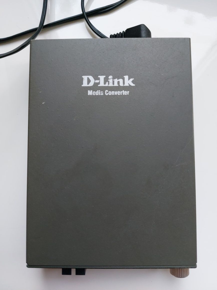 Медіаконвертер D-Link DMC-920R