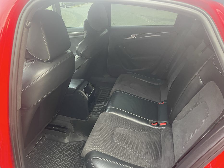 Продаю ауді а4 б8