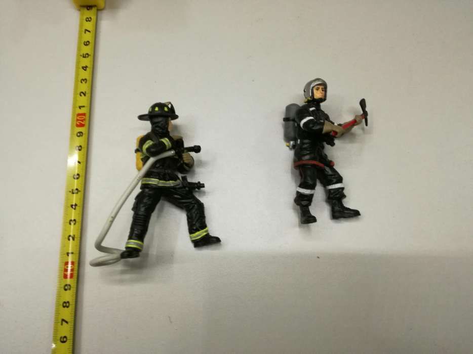 Miniaturas de bombeiros