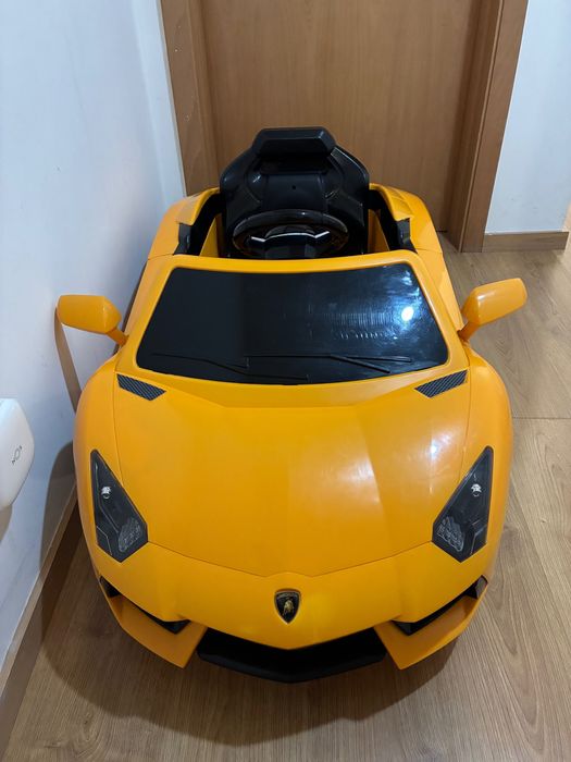 Carro Lamborghini aventador