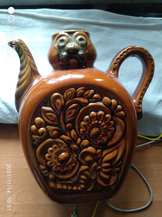 Посуда (цветное стекло).