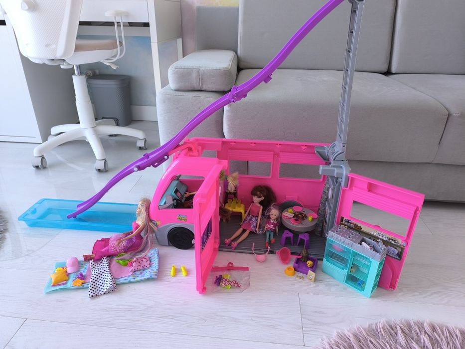 Kamper Barbie i dodatki