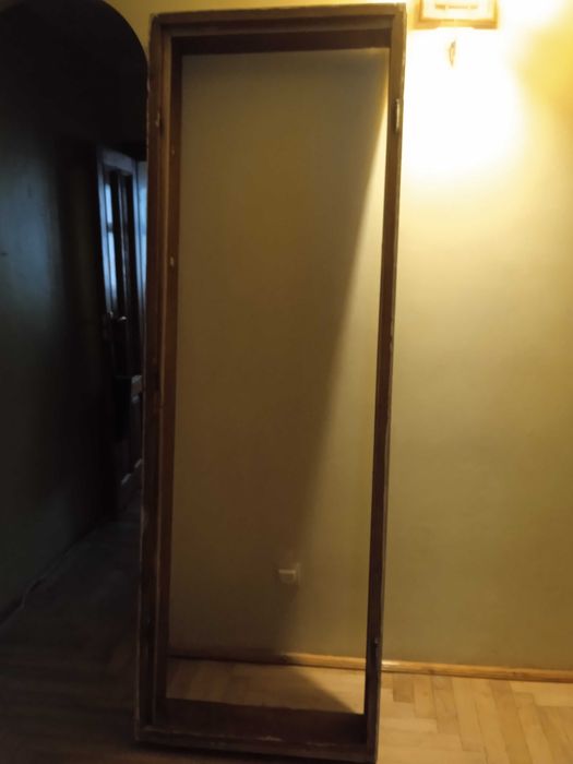 Дерев'яні двері з коробкою