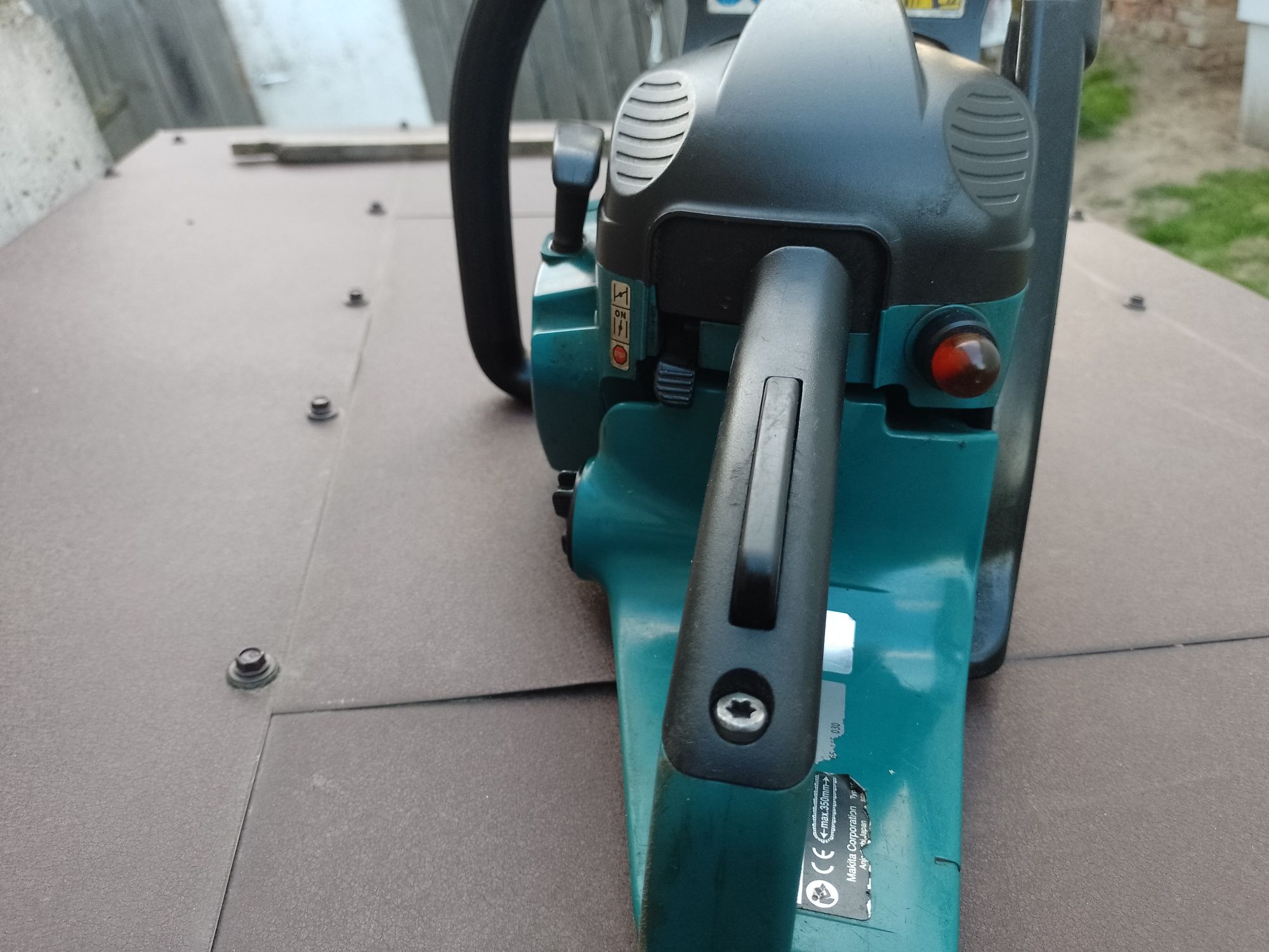 Piła spalinowa Makita EA3200S