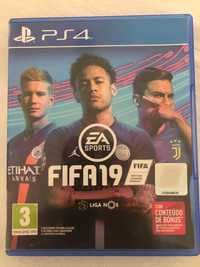 Jogo PS4 FIFA19 em estado como novo.