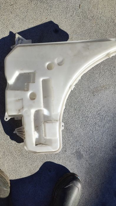 Reservatório de água para brisas BMW 335i