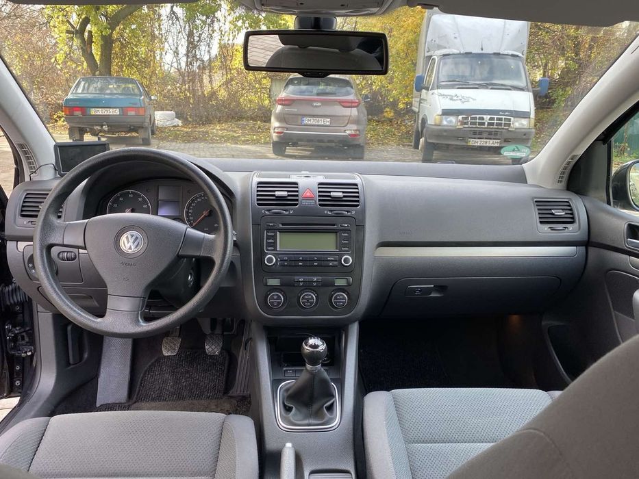 Продам автомобіль Фольцваген Гольф