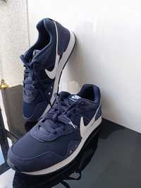 R. 40 Nowe buty sportowe Nike Venture Runner  Navy Niebieskie