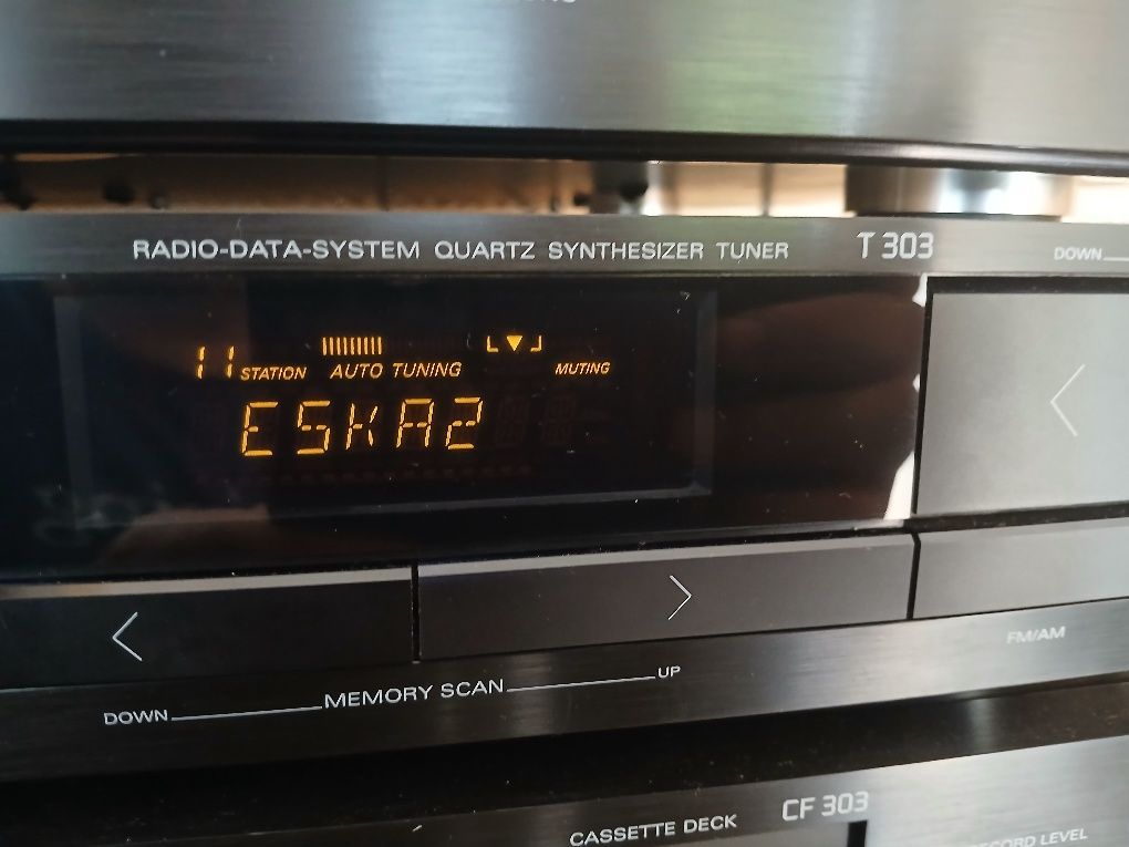 Wieża Grundig v303 ,T303,CF303