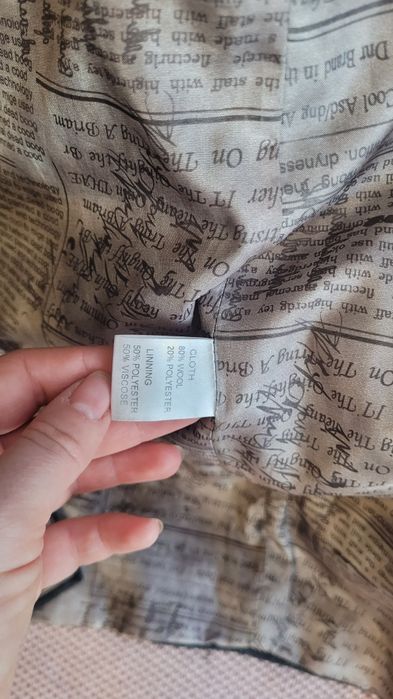 Жіноче шерстяні пальто-піджак в гарному стані на маленьку м