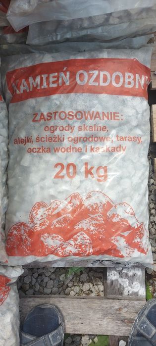 Kamien Wapienny workowany 20kg 16-22 bądź luzem Transport