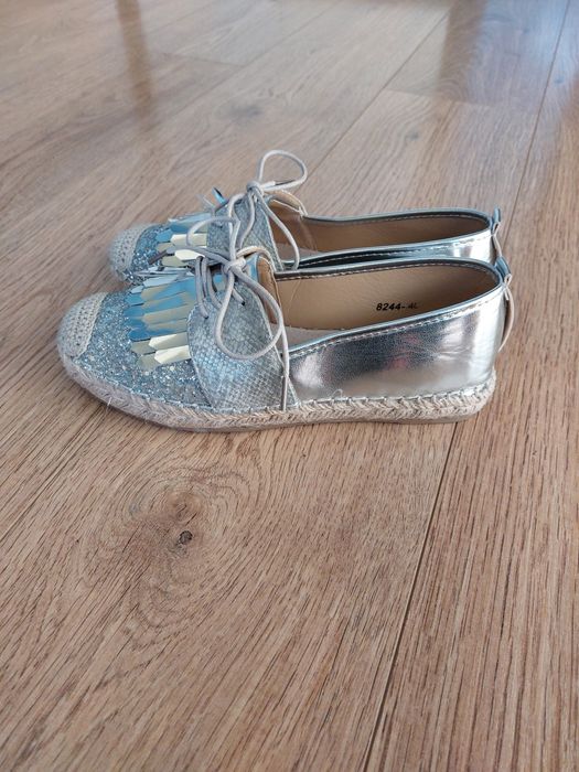 Espadryle damskie srebrne