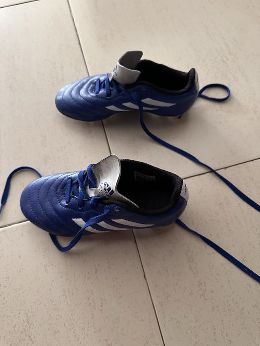 Chuteiras adidas de menino