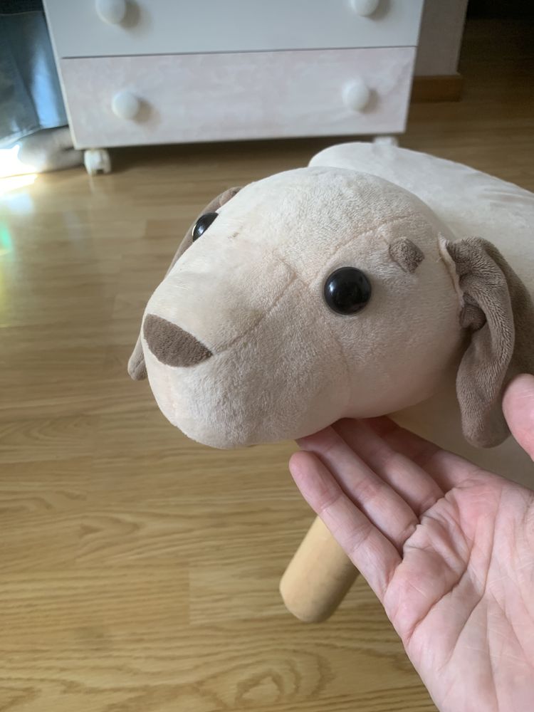 Banco peluche cão