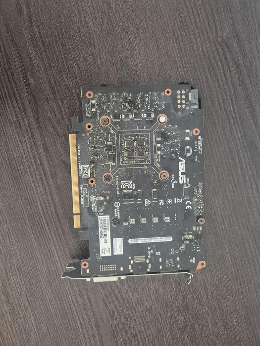 Placa gráfica Geforce GTX 1650 4Gb