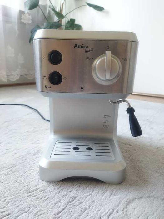 Ekspres do kawy kolbowy Amica Neris Uszkodzony
