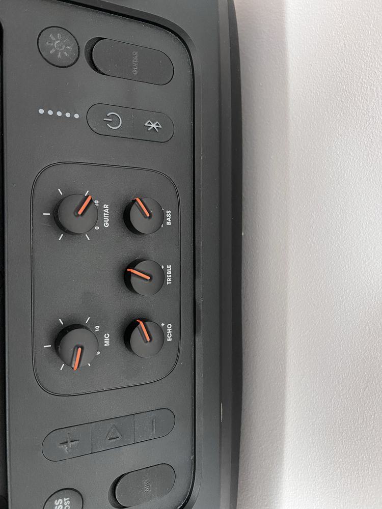 Jbl one the go partybox