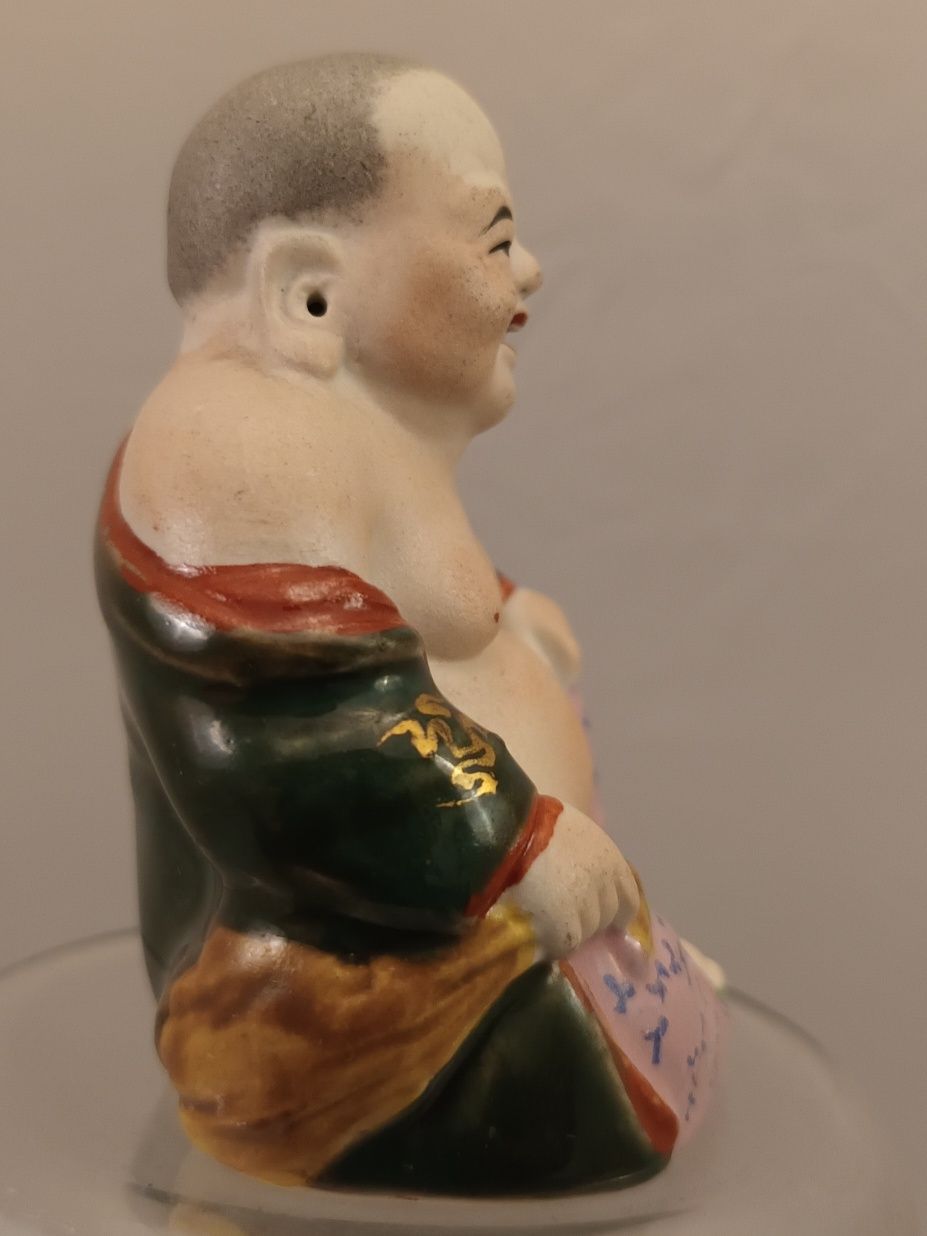 Stara figurka Budda piękna stara kolorowa porcelana