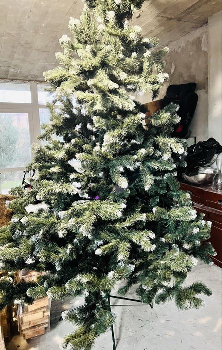 Продам Елка искуственная 2,80 см б/у Одесса