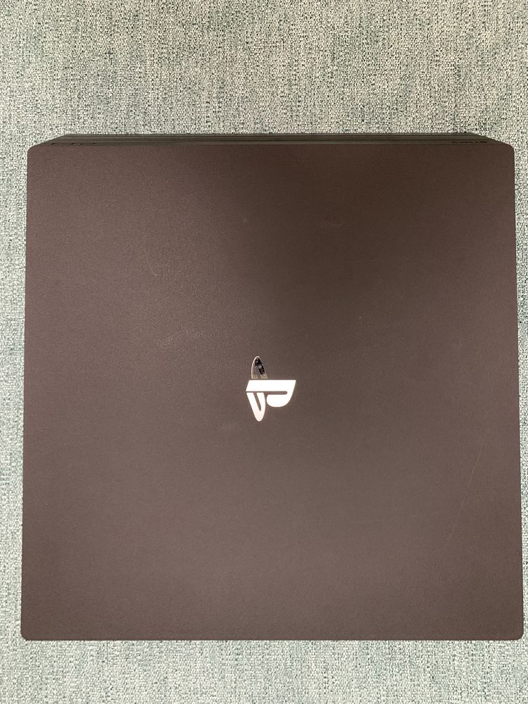 PS 4  Pro 1 Tb памяти