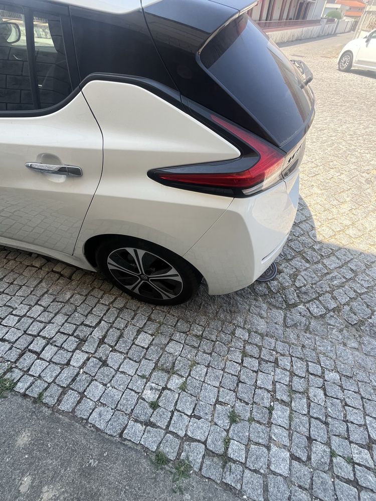 Nissan leaf como novo