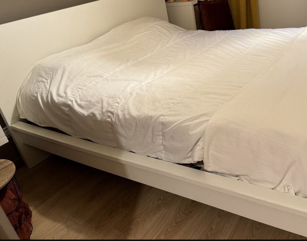 Cama casal, branca 180x200