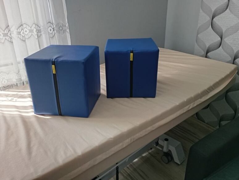 Kostki (kształtki) rehabilitacyjne 30x30x30